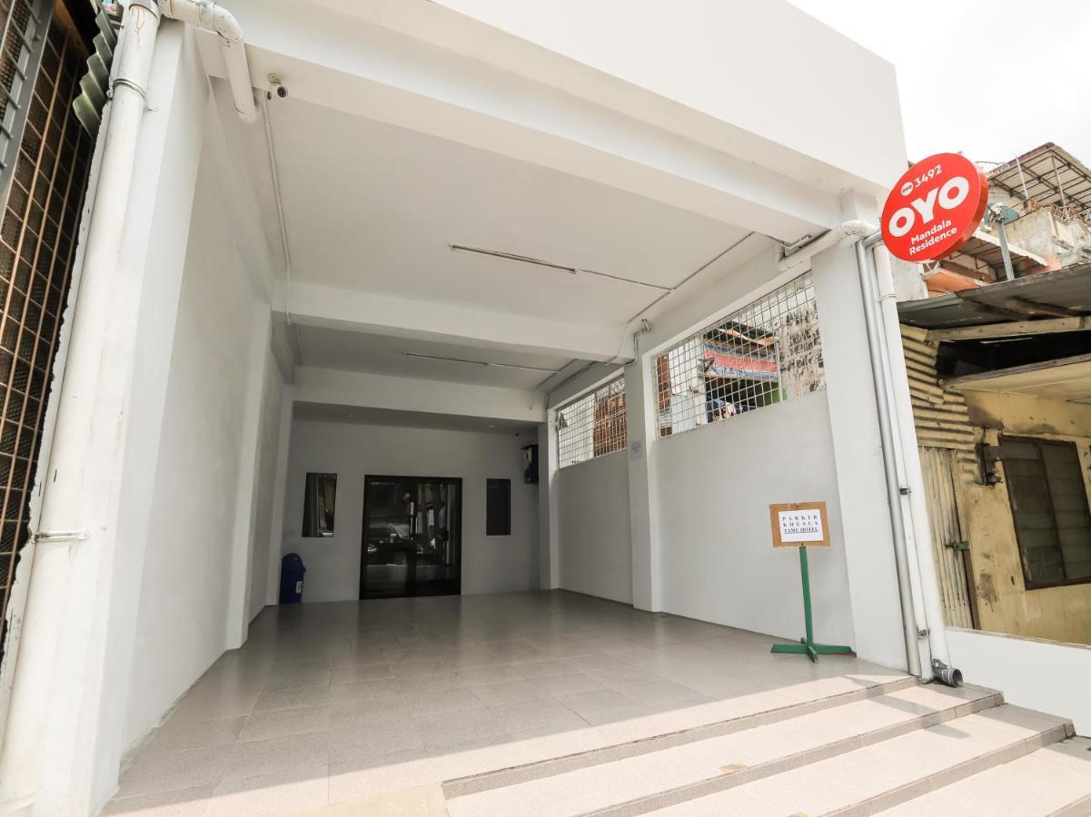 OYO 3492 Mandala Residence Medan Exterior foto